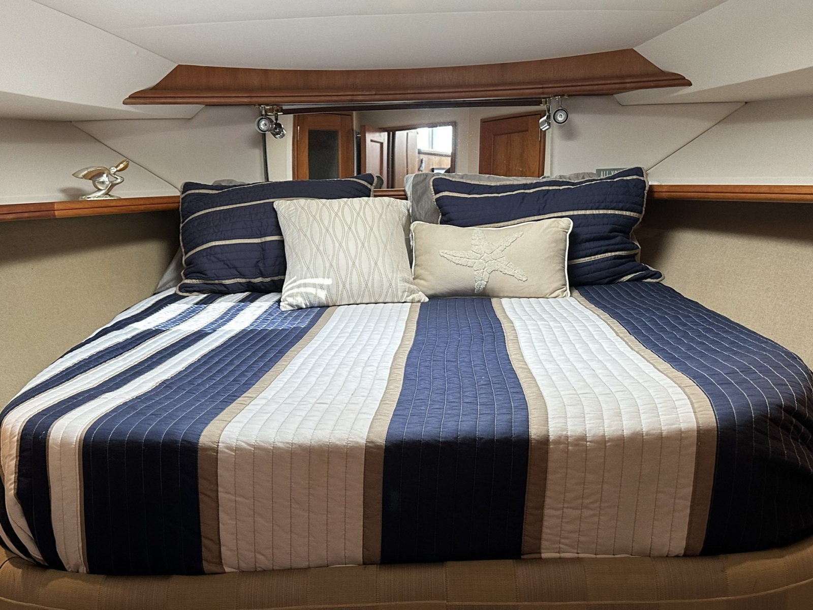 42' 2001 Silverton Convertible