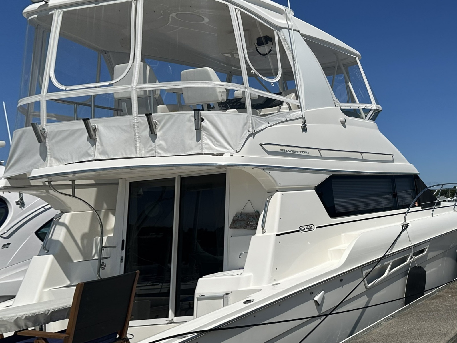 42' 2001 Silverton Convertible