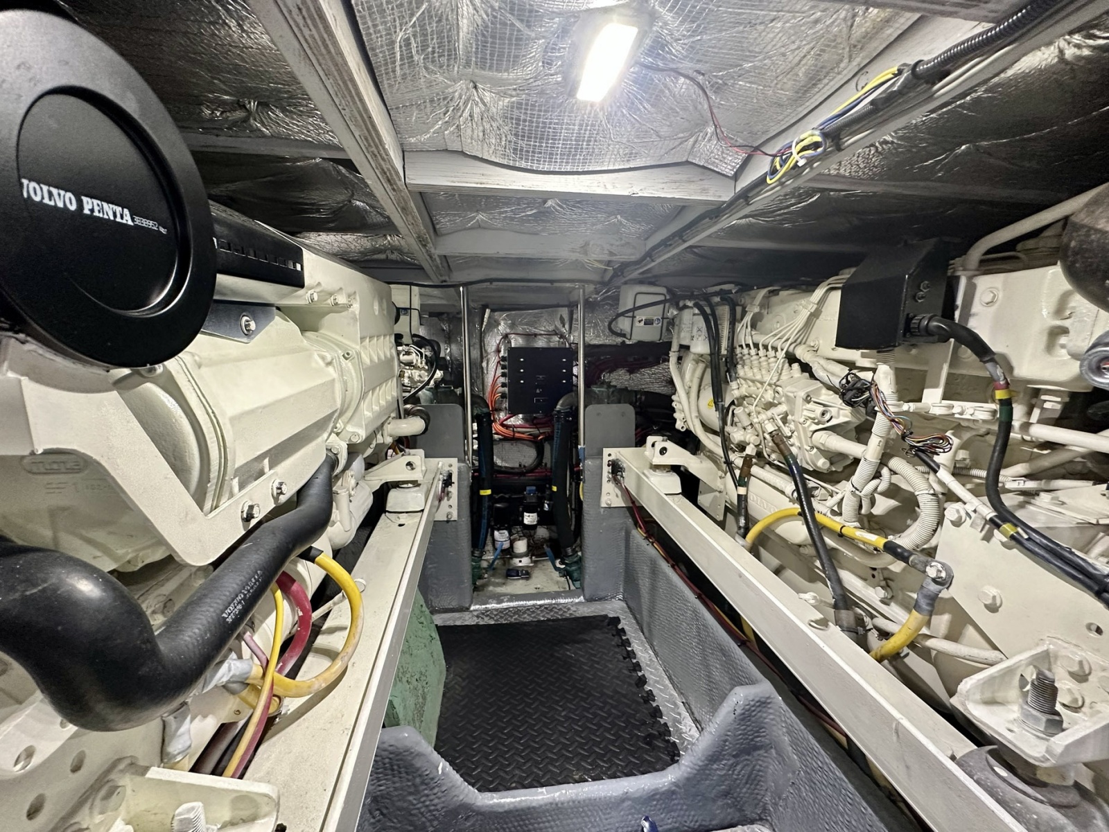 42' 2001 Silverton Convertible