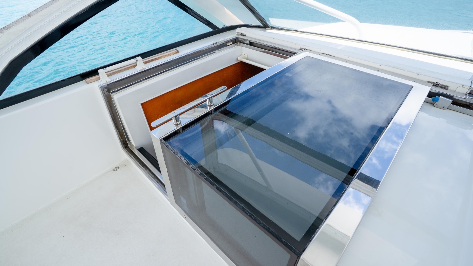 Suite Life 92ft Tarrab Yacht For Sale