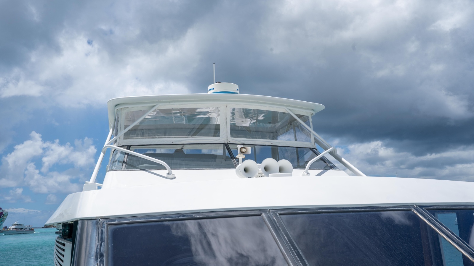 Suite Life 92ft Tarrab Yacht For Sale