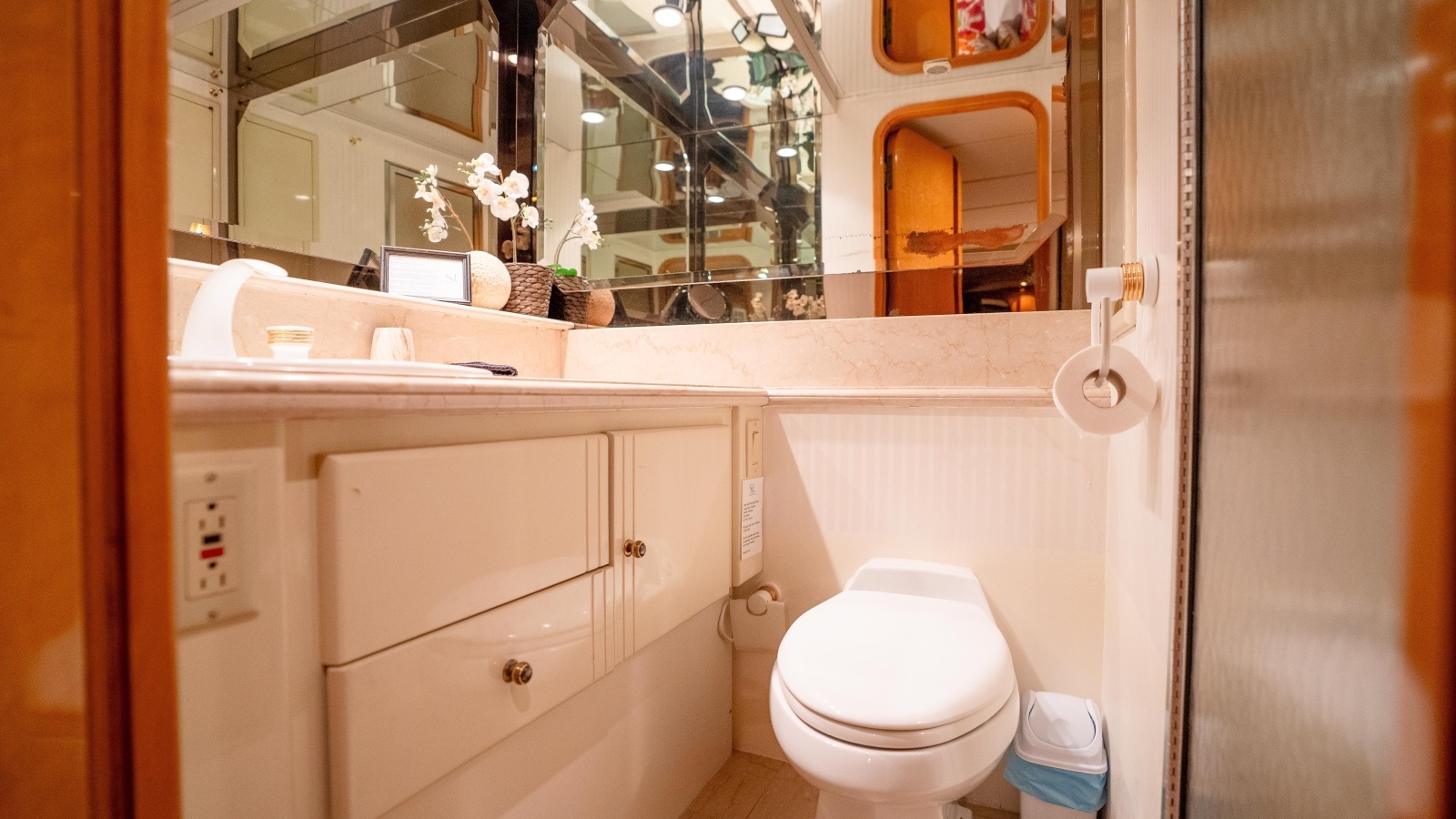 Suite Life 92ft Tarrab Yacht For Sale