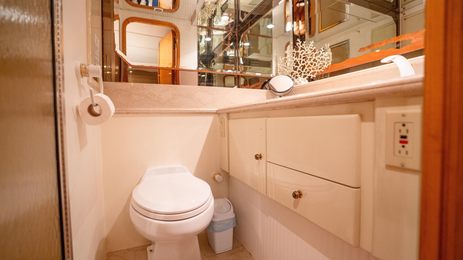 Suite Life 92ft Tarrab Yacht For Sale