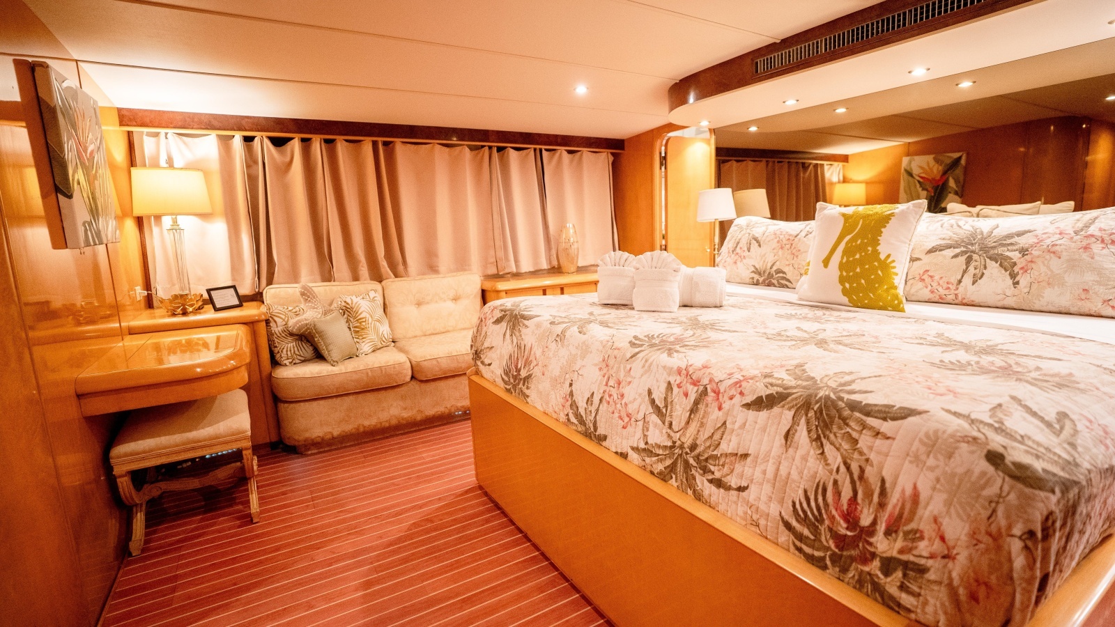 Suite Life 92ft Tarrab Yacht For Sale