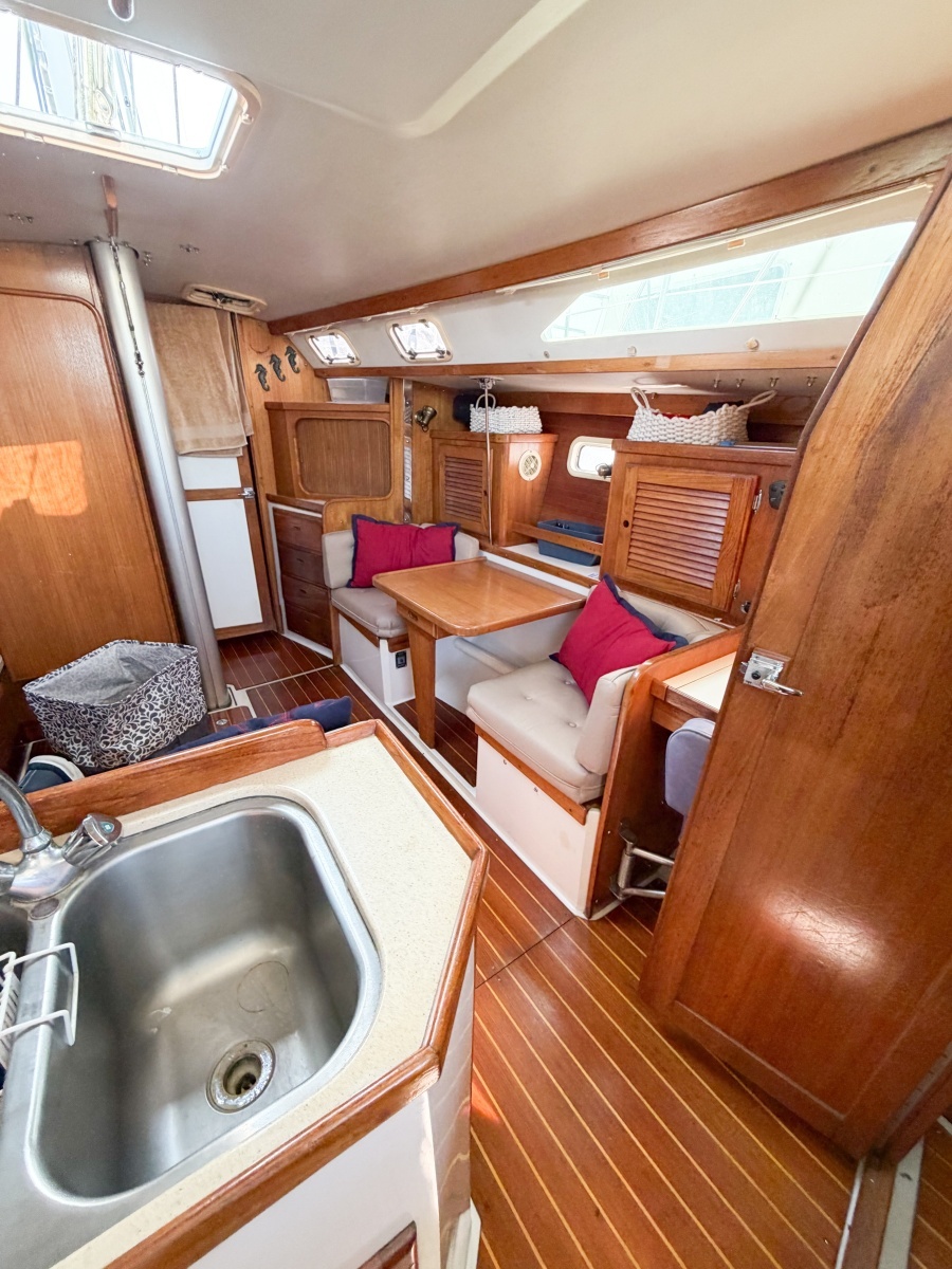 1996 Catalina 36 Mk II