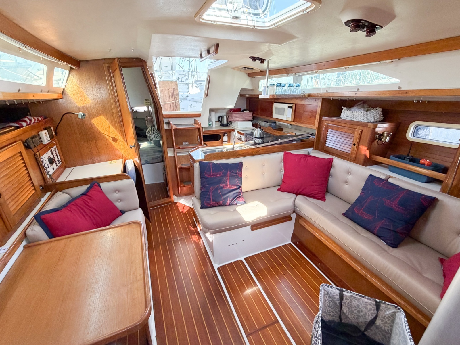 1996 Catalina 36 Mk II