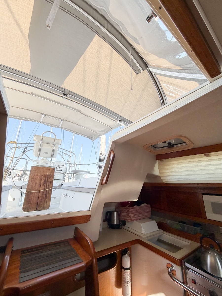 1996 Catalina 36 Mk II