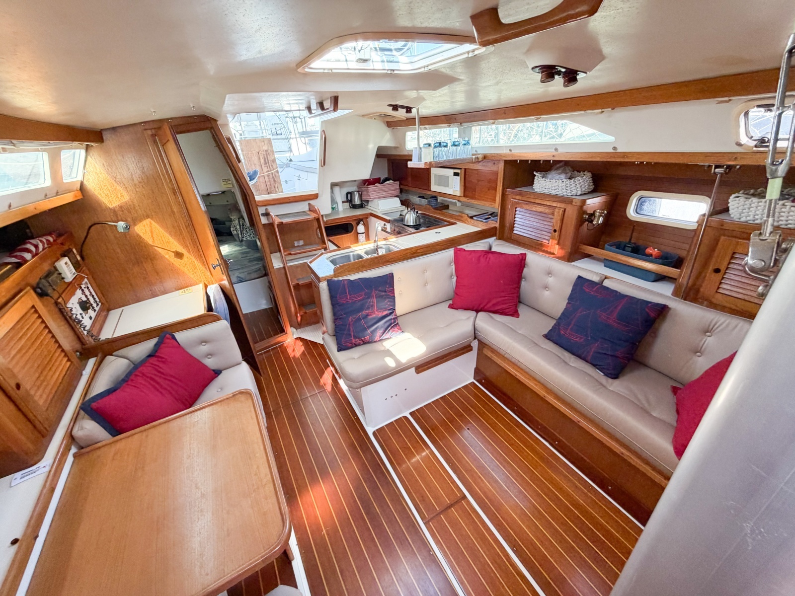 1996 Catalina 36 Mk II