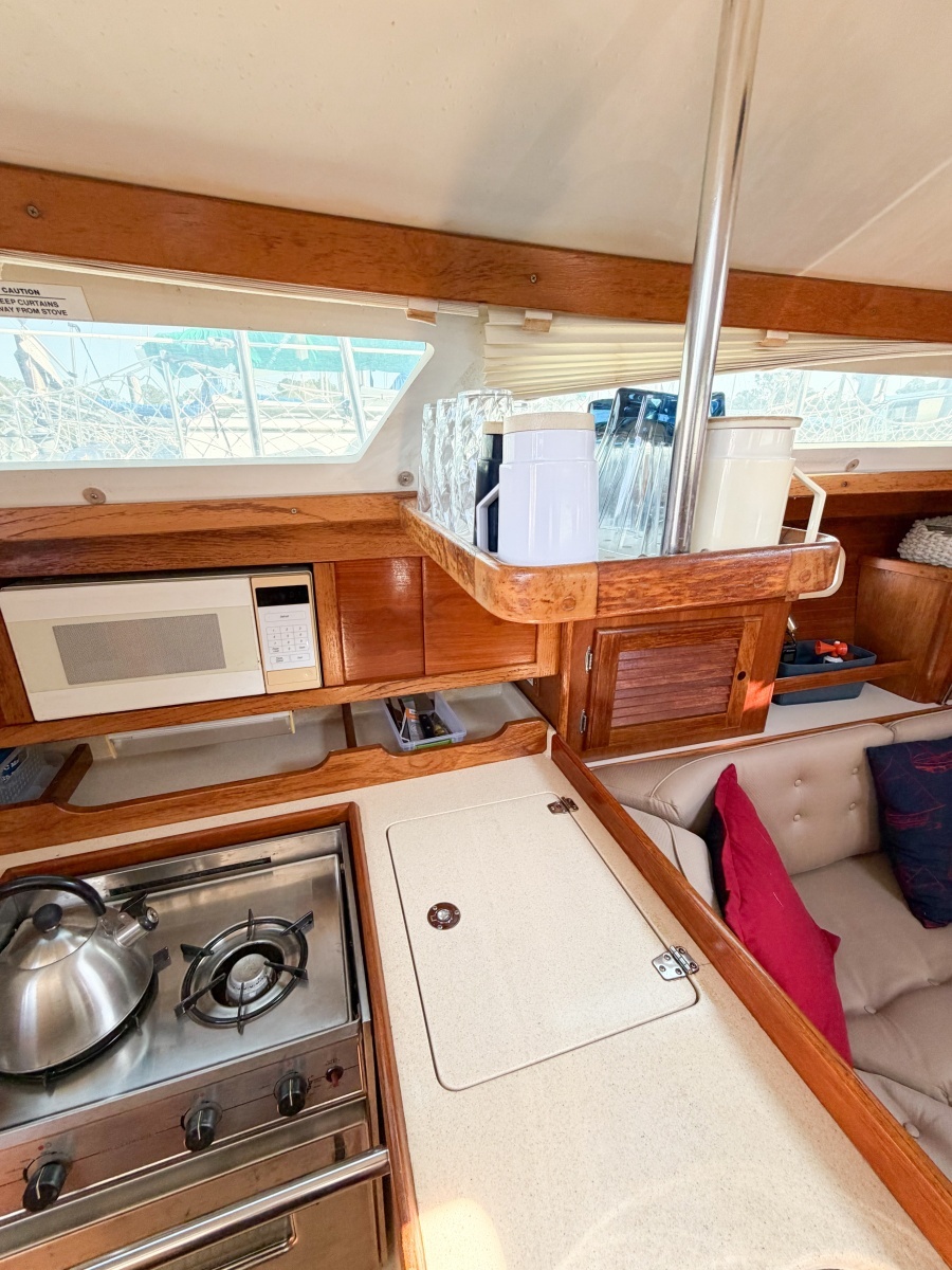 1996 Catalina 36 Mk II