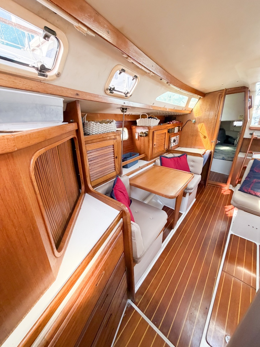 1996 Catalina 36 Mk II