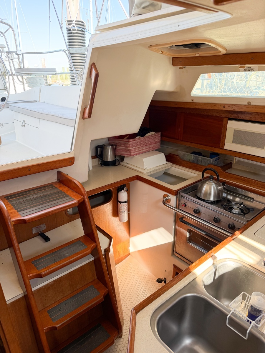 1996 Catalina 36 Mk II