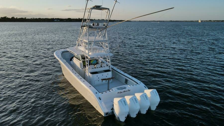 2019 Yellowfin 42 Offshore
