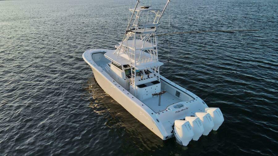 2019 Yellowfin 42 Offshore