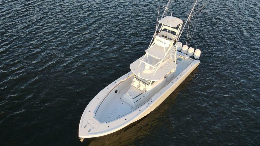 42' 2019 Yellowfin 42 Offshore