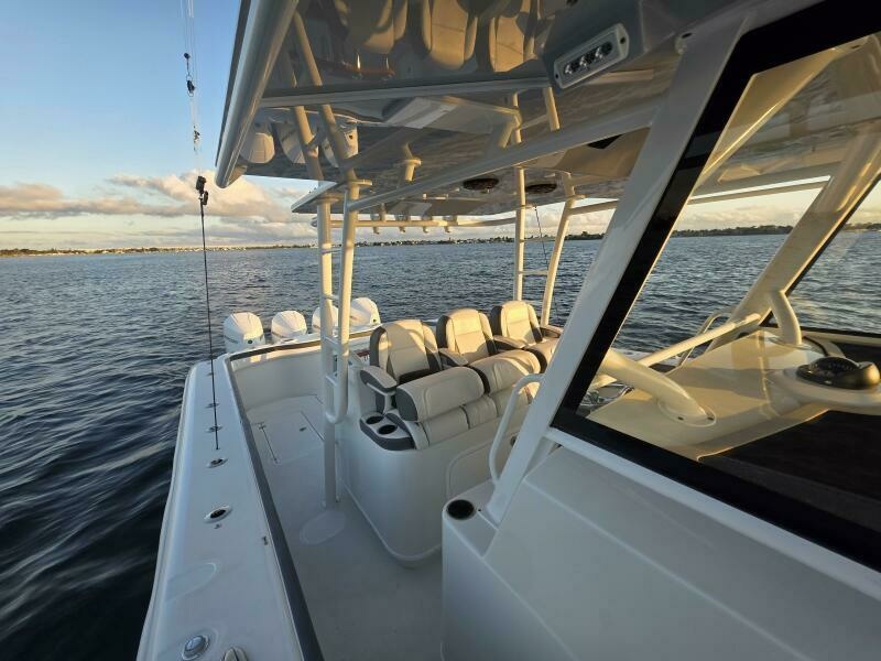 2019 Yellowfin 42 Offshore