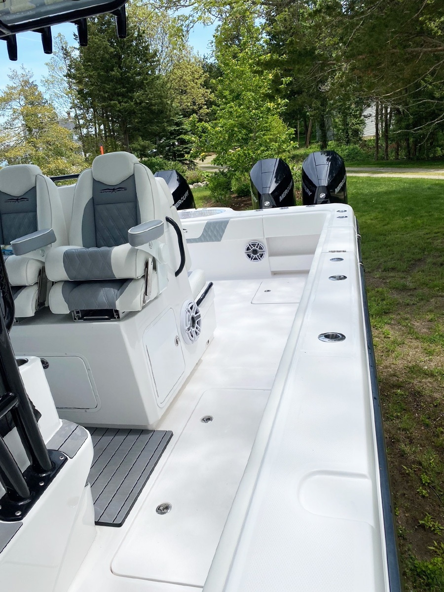 36' 2022 Invincible 35 Catamaran