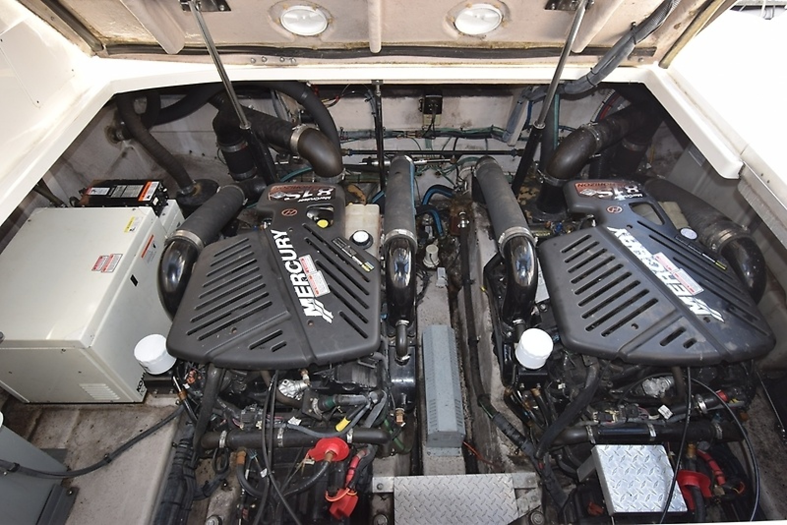 39' 2004 Sea Ray 390 Sundancer