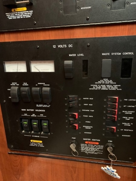 R Sea Cat 42ft Sea Ray Yacht For Sale