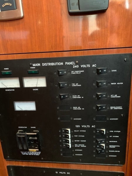 R Sea Cat 42ft Sea Ray Yacht For Sale