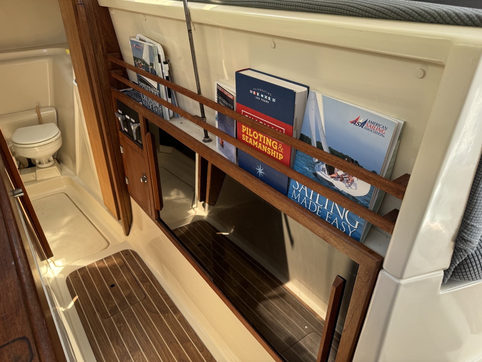 Vivace 34ft Gemini Yacht For Sale