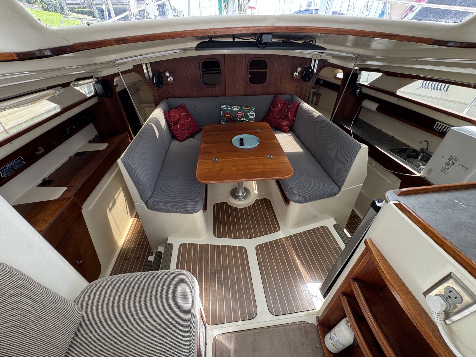 Vivace 34ft Gemini Yacht For Sale