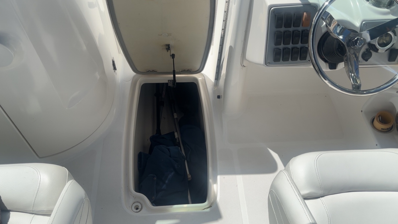 24ft Hurricane Yacht For Sale