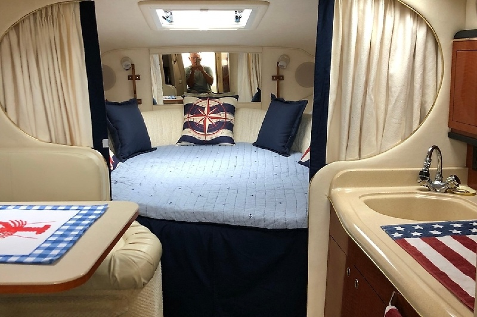 29' 2001 Sea Ray Sundancer