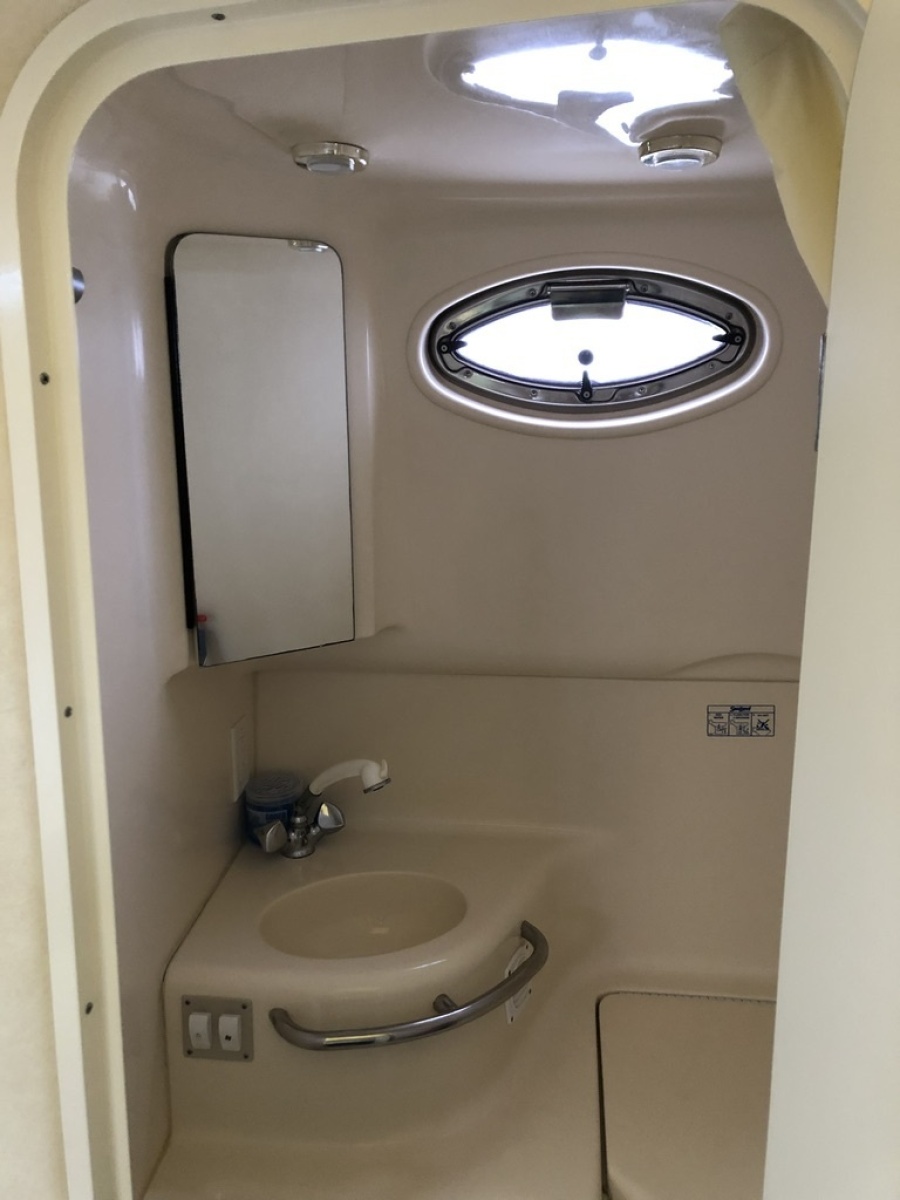 29' 2001 Sea Ray Sundancer