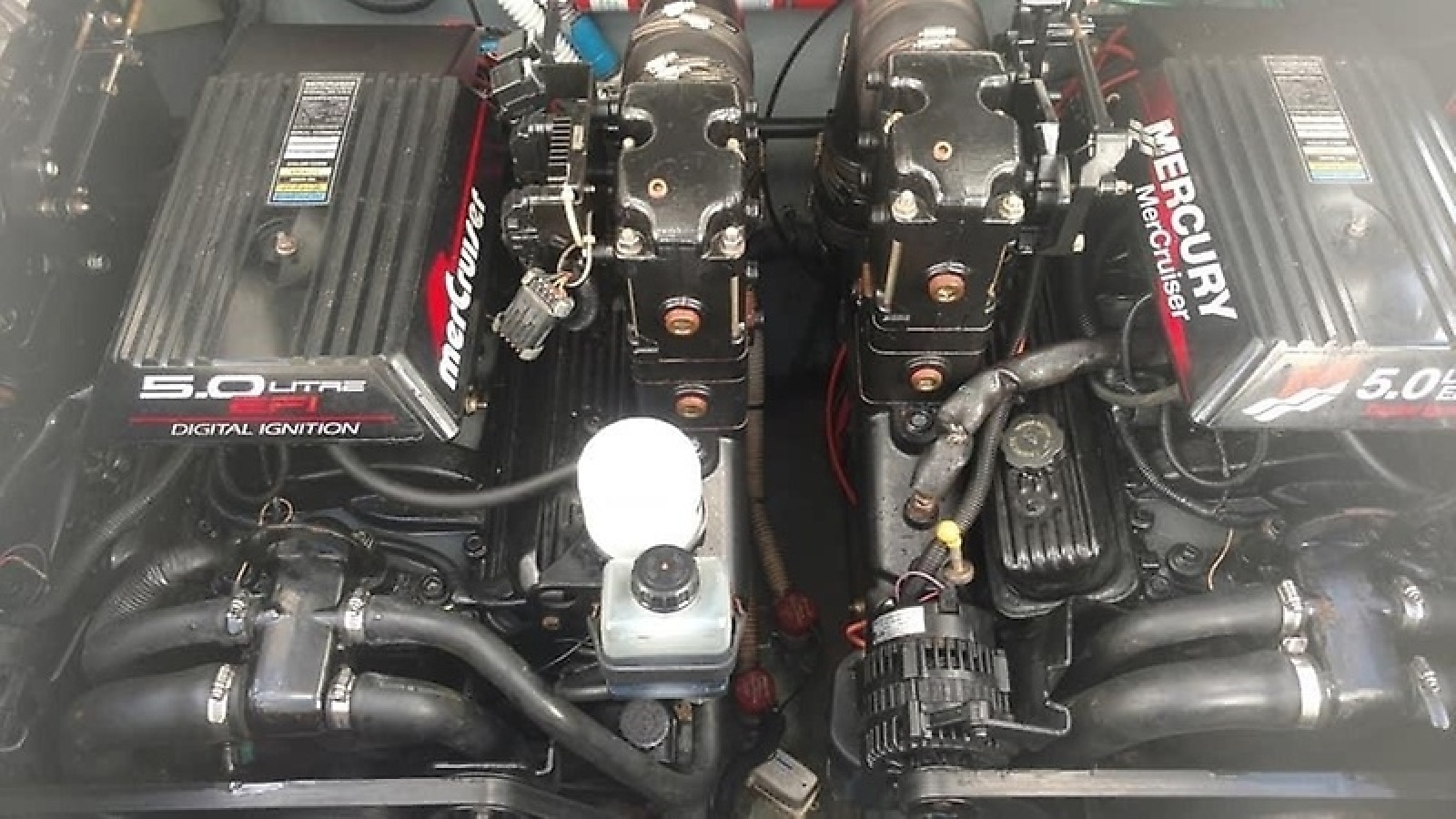 29' 2001 Sea Ray Sundancer