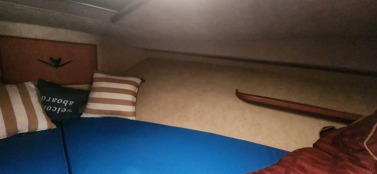 33' 1985 Bertram Flybridge Cruiser