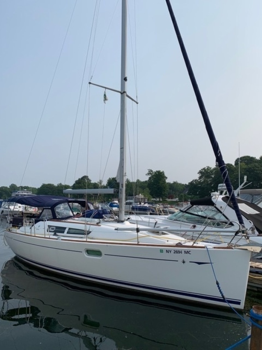 36' 2007 Jeanneau Jeanneau Oceanis 36i