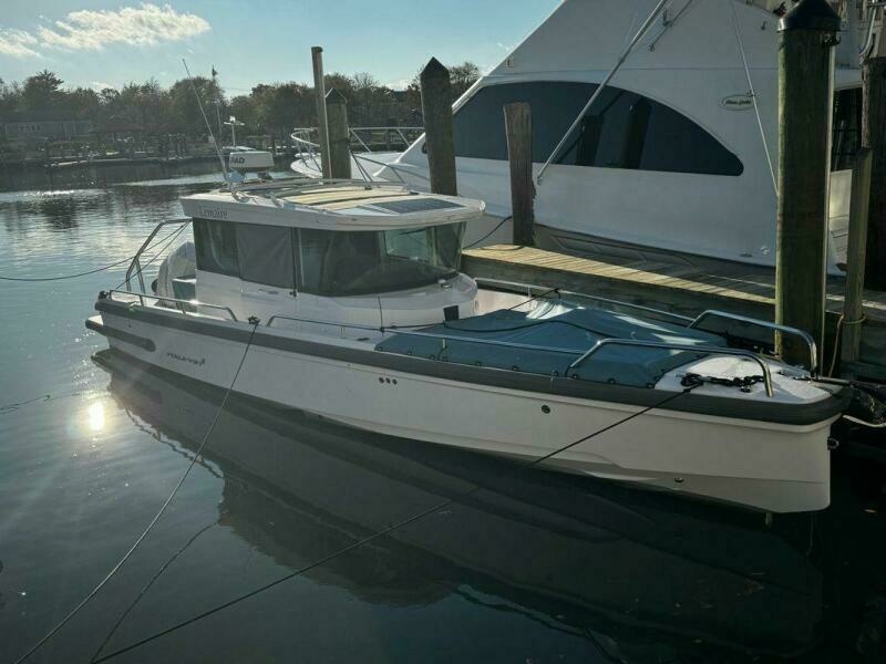 2023 Axopar 28 CABIN