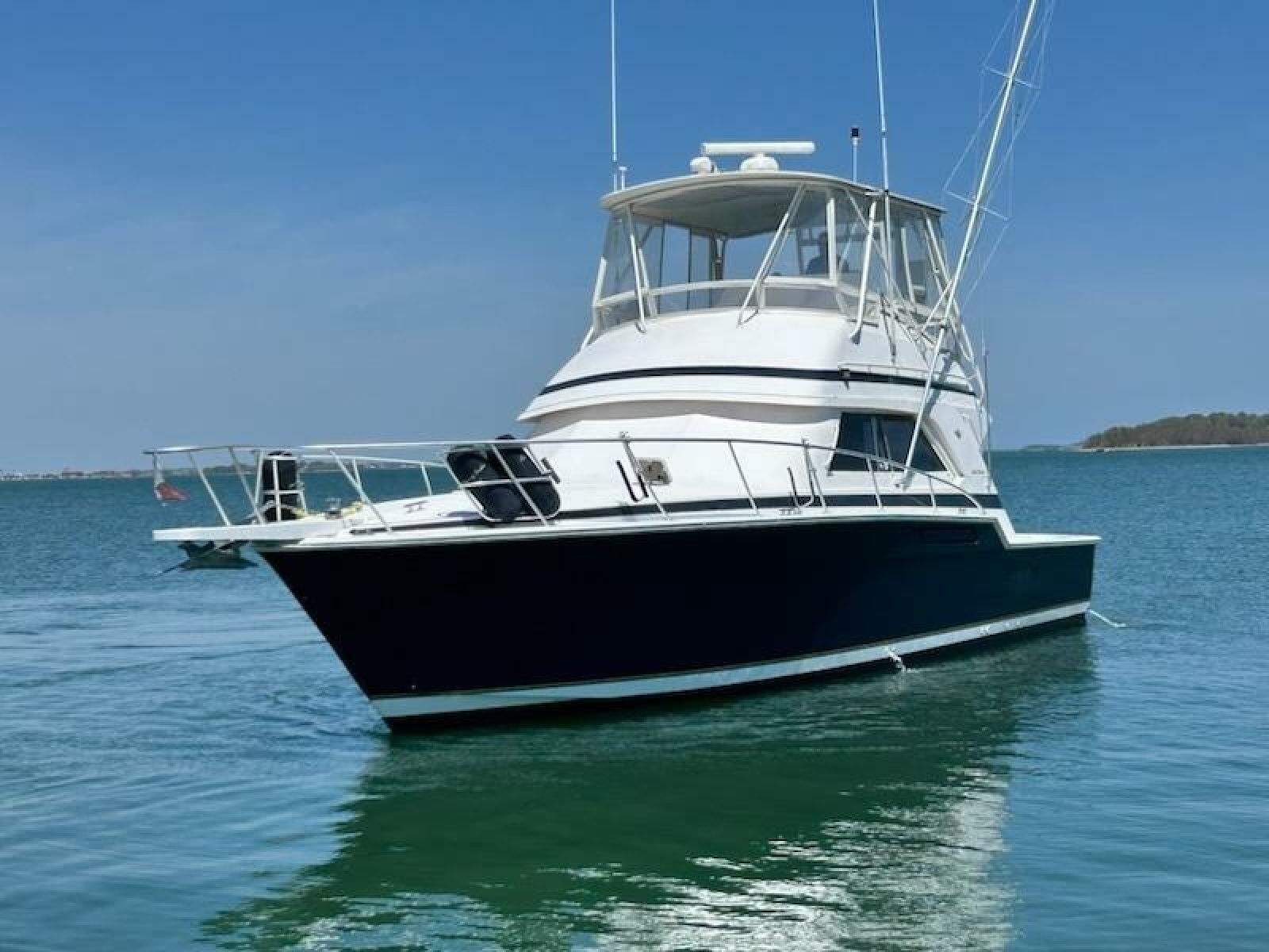Pair of Jacks 43ft Bertram Yacht For Sale