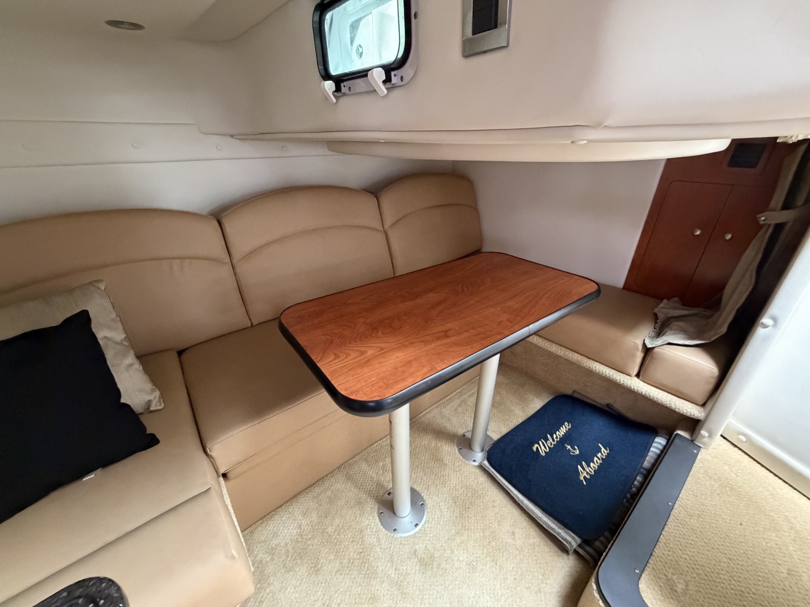 2013 Rinker 360 Express Cruiser