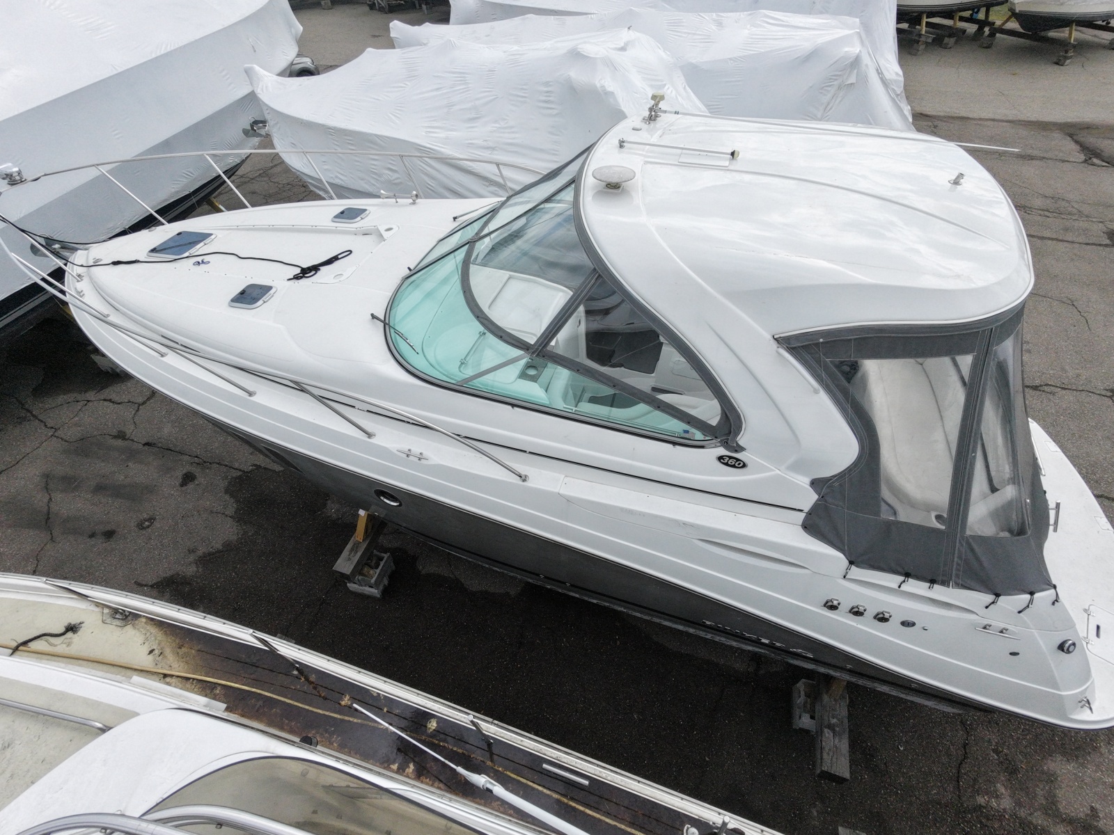 2013 Rinker 360 Express Cruiser