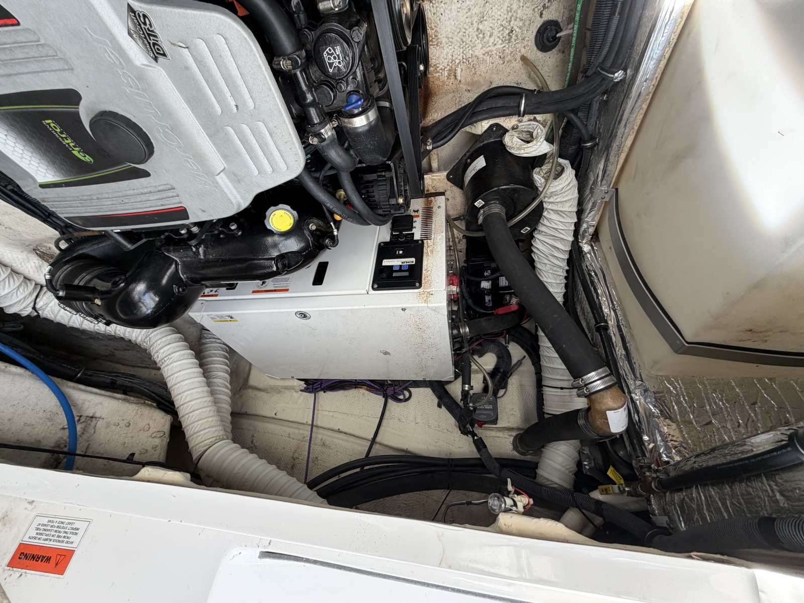 2013 Rinker 360 Express Cruiser