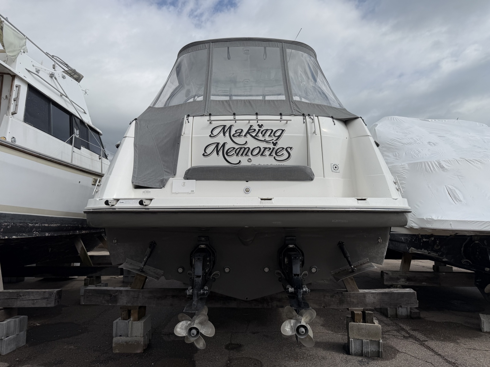 2013 Rinker 360 Express Cruiser