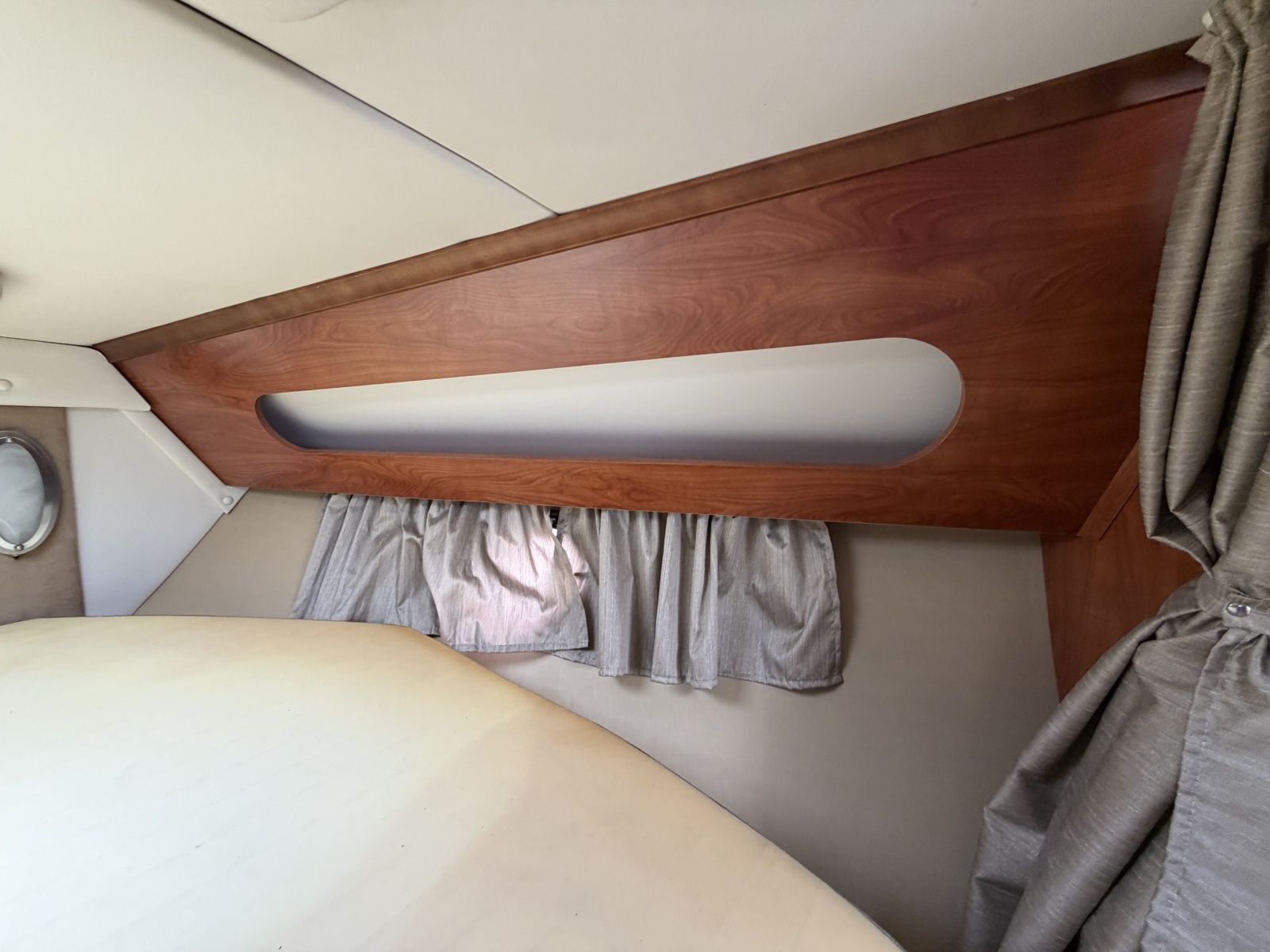 2013 Rinker 360 Express Cruiser