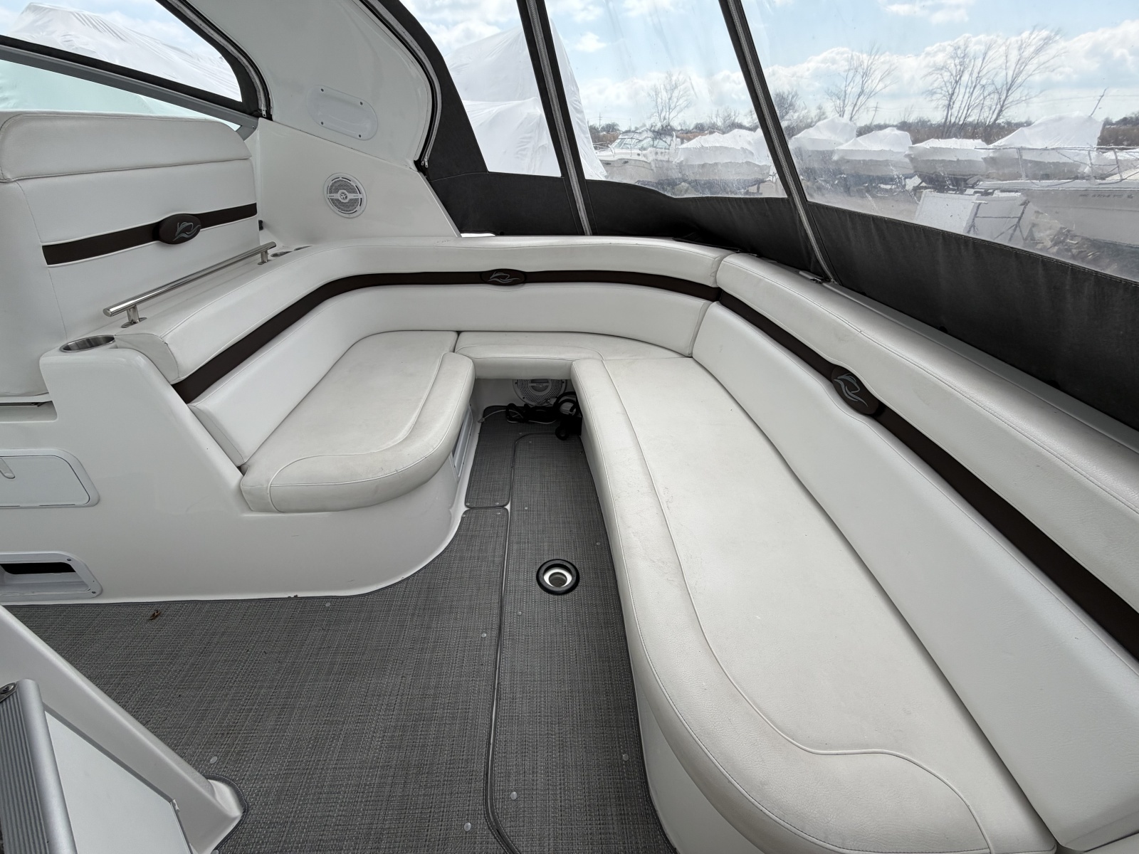 2013 Rinker 360 Express Cruiser