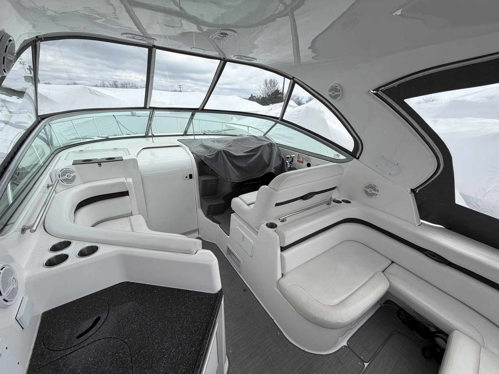 2013 Rinker 360 Express Cruiser
