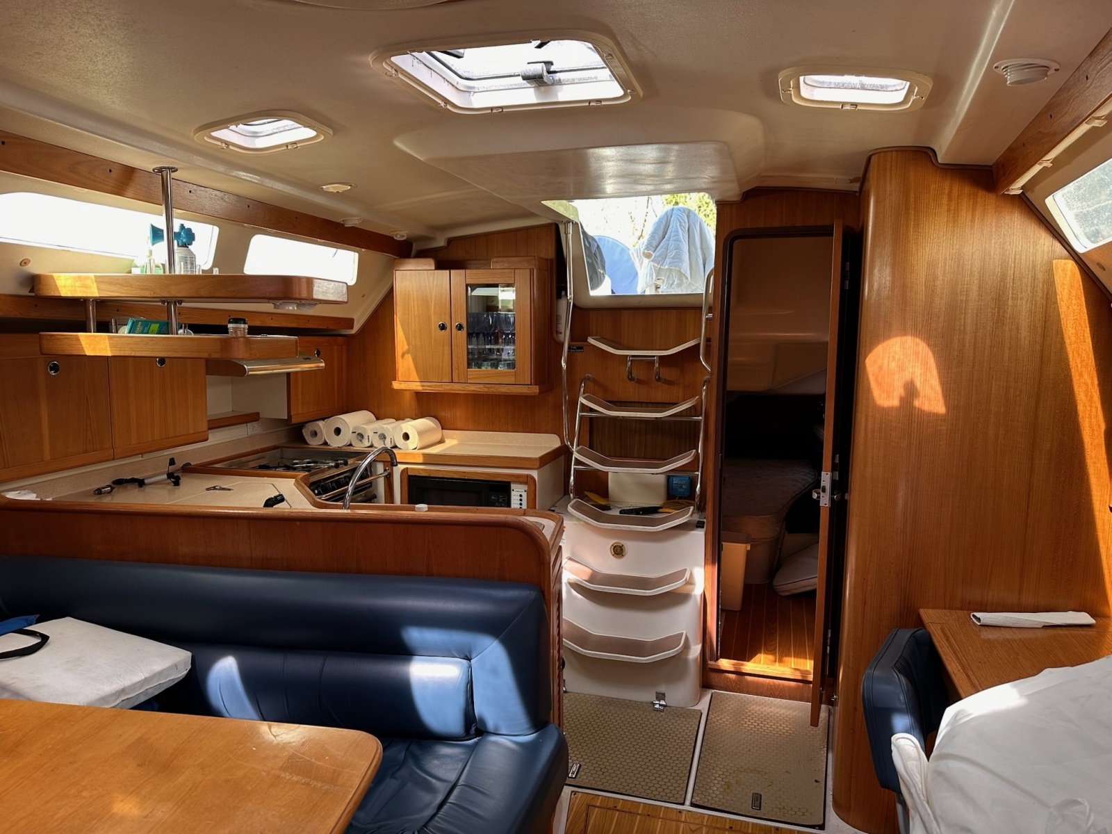 41' 2002 Catalina 400 mkII