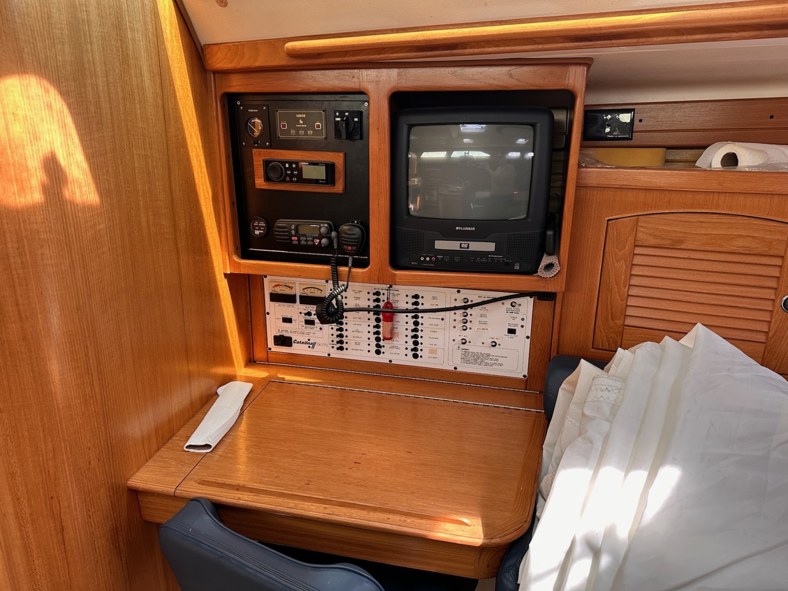 41' 2002 Catalina 400 mkII