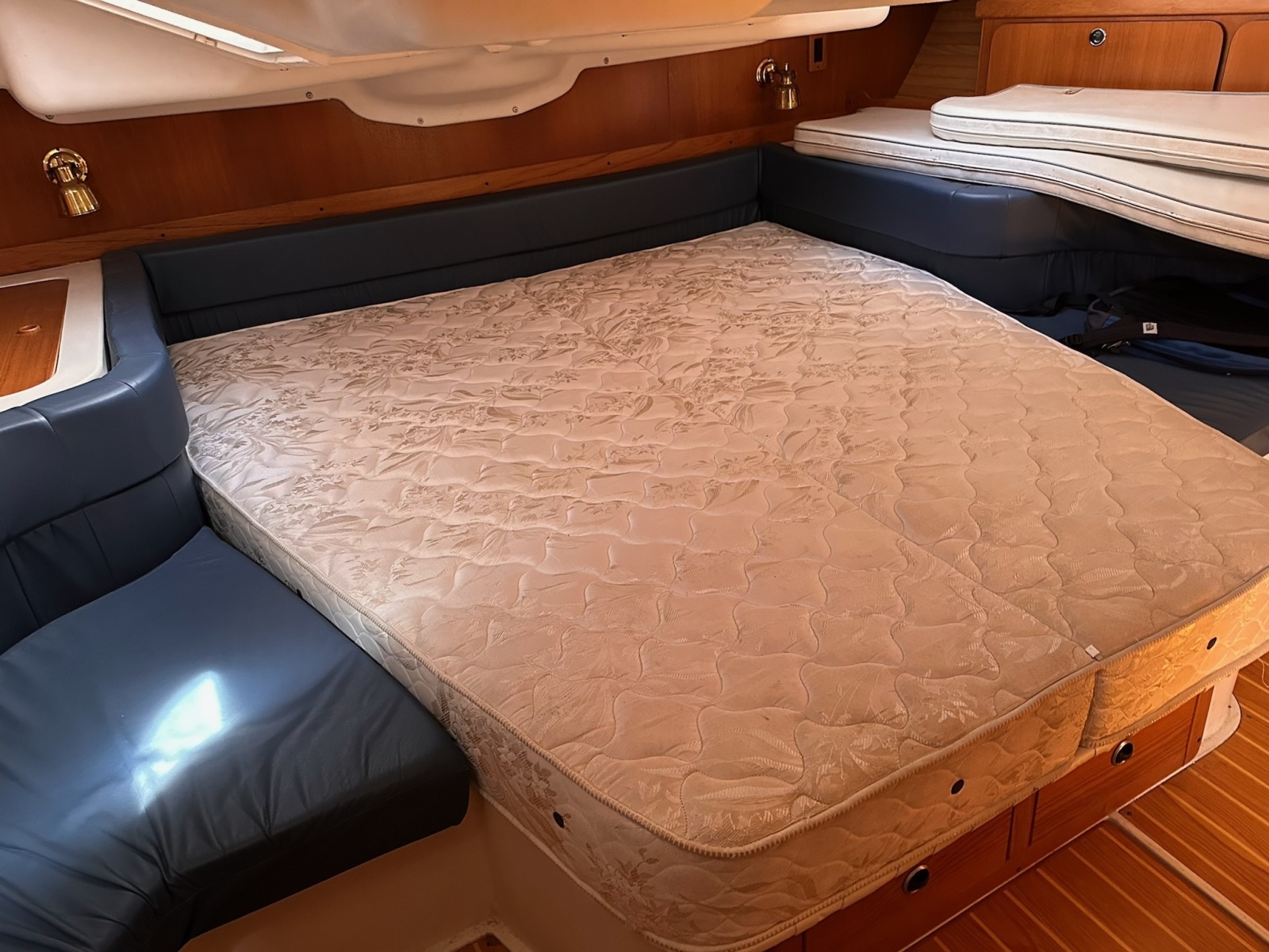 41' 2002 Catalina 400 mkII