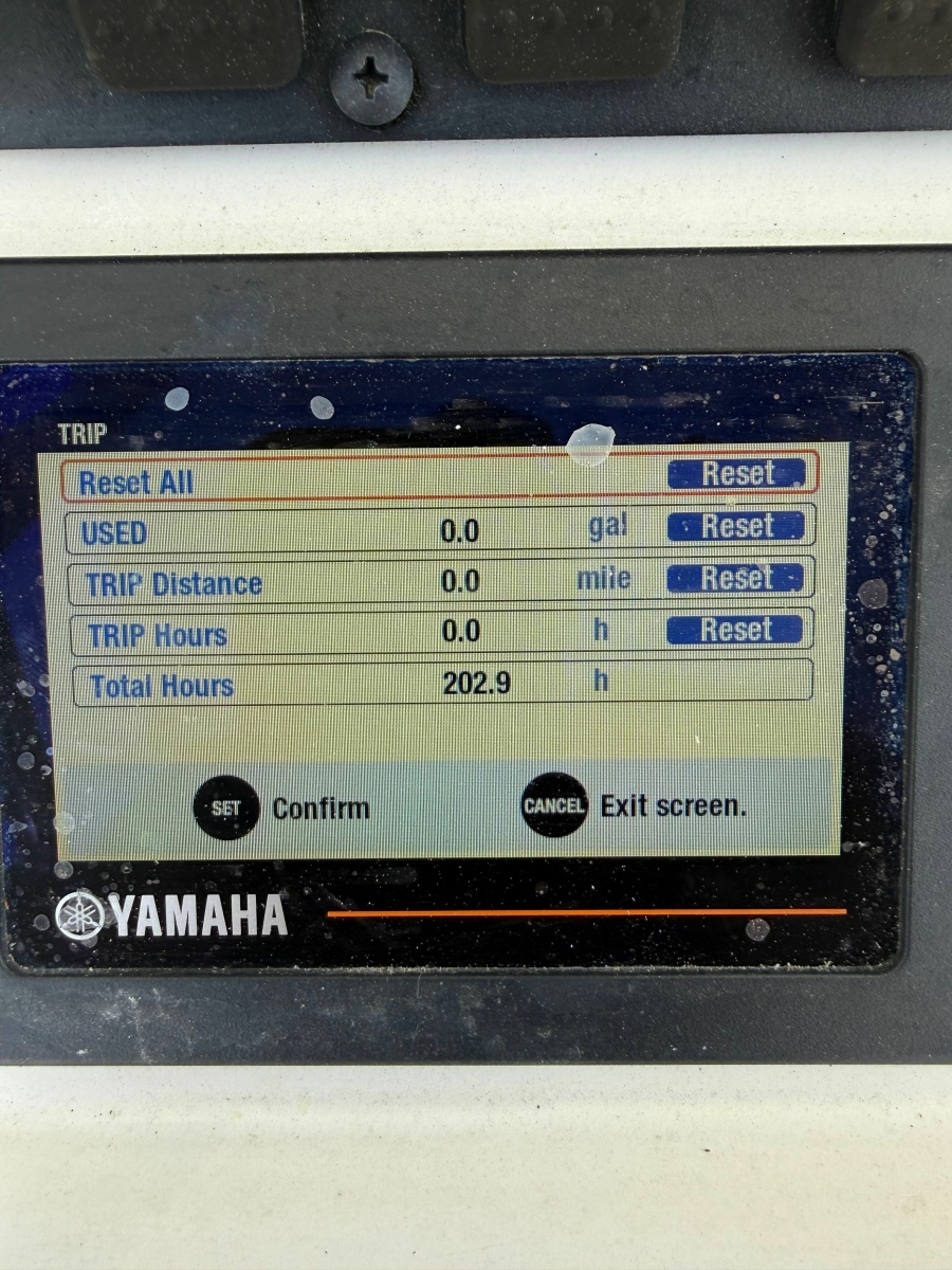 23' 2018 Sea Hunt Ultra 234