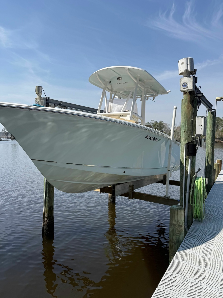 23' 2018 Sea Hunt Ultra 234
