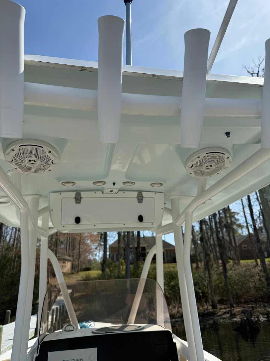 23' 2018 Sea Hunt Ultra 234