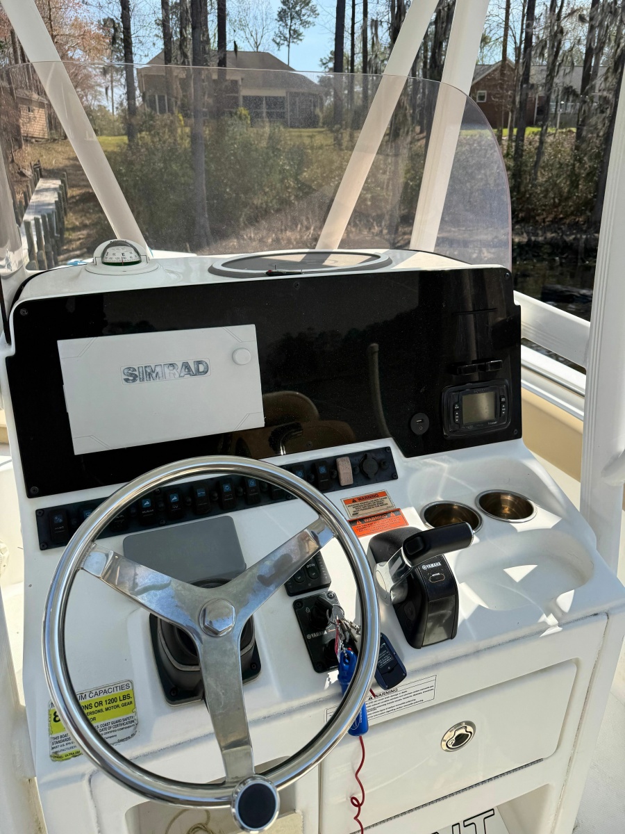 23' 2018 Sea Hunt Ultra 234