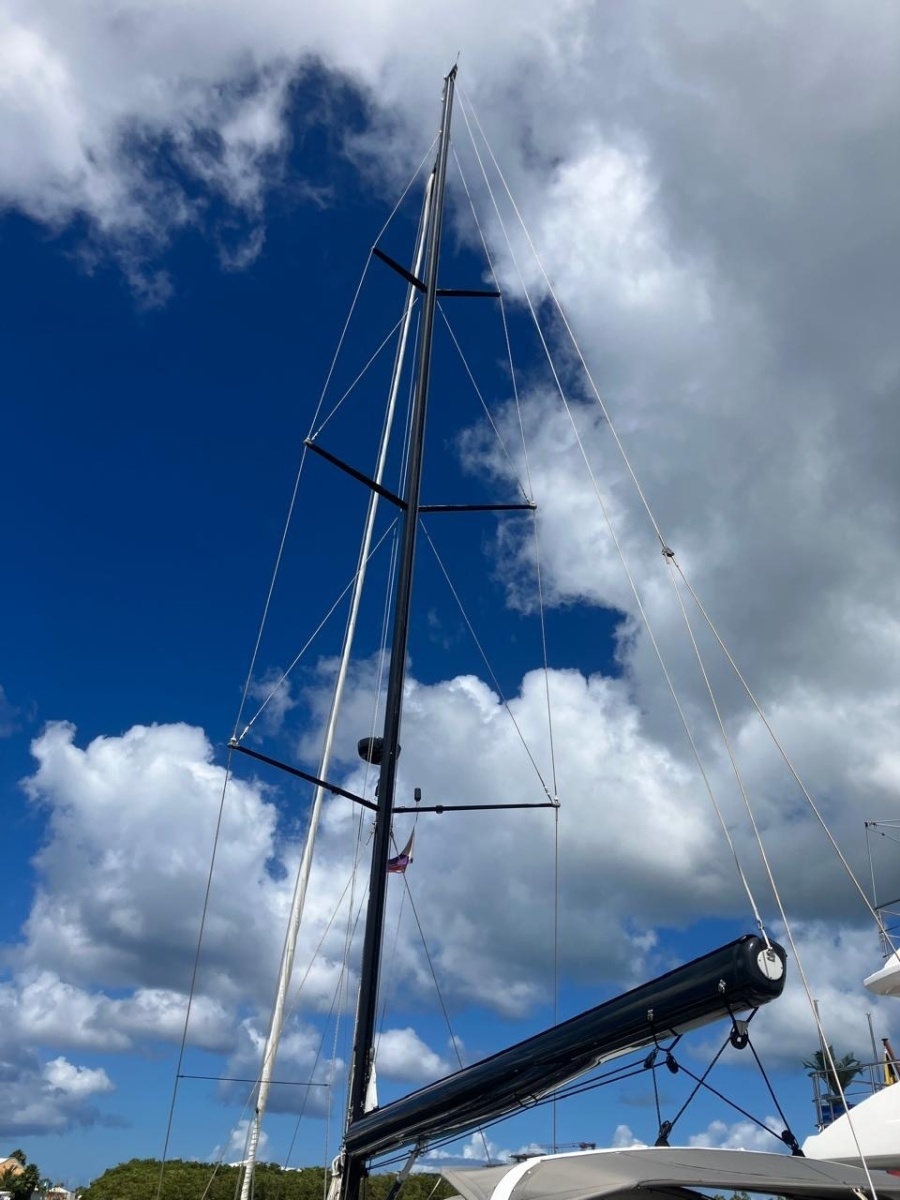 55' 2011 Wauquiez Pilot Saloon 55