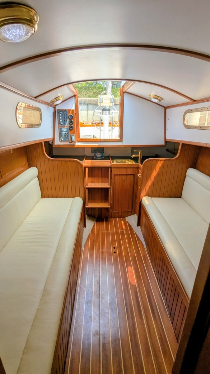 Intrepid 32ft Chesapeake Yacht For Sale