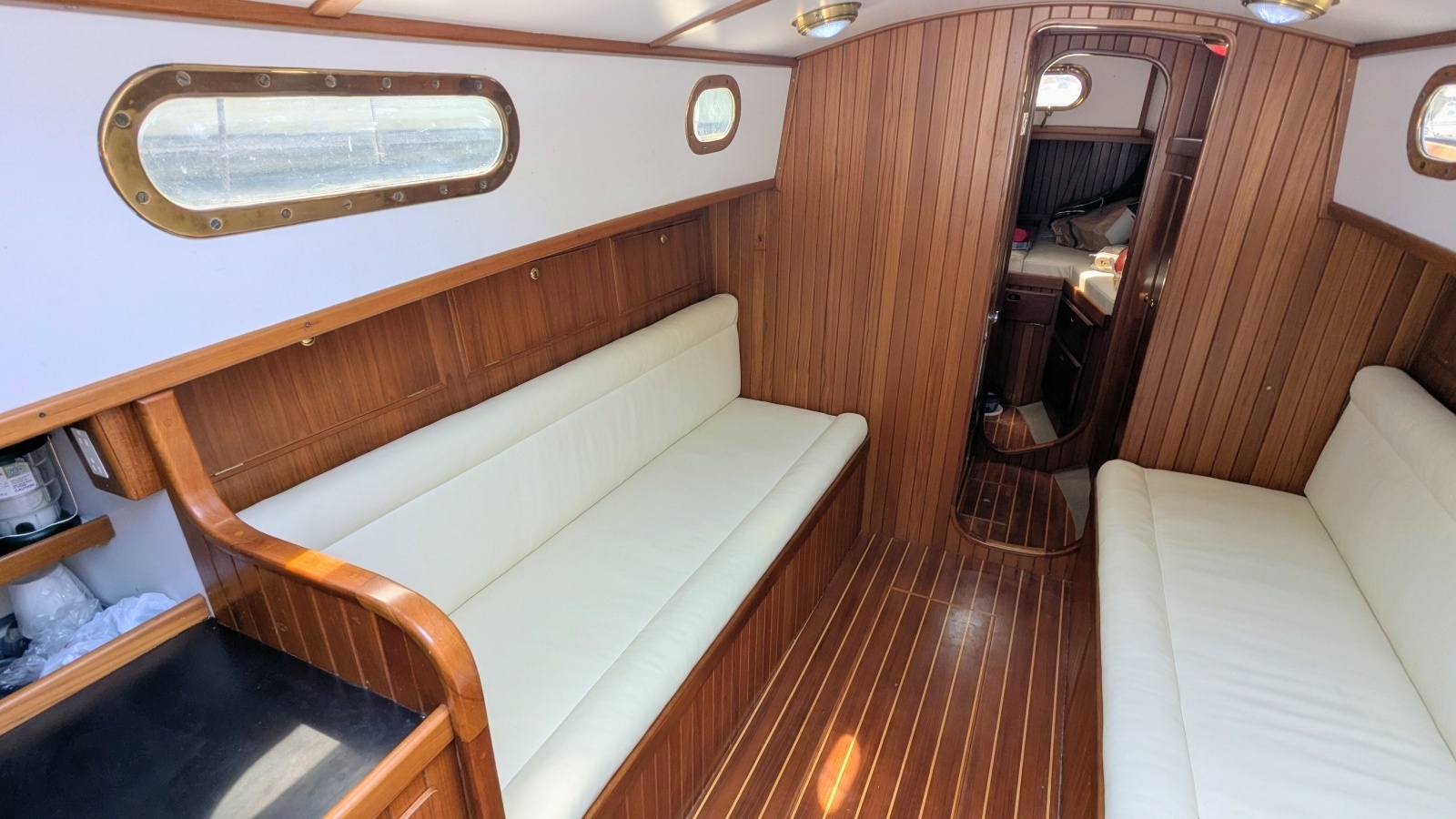 Intrepid 32ft Chesapeake Yacht For Sale